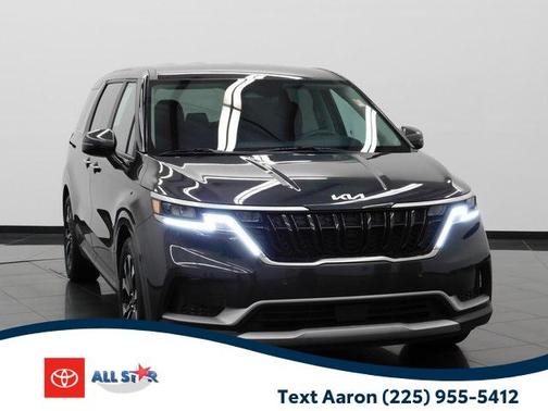 2024 Kia Carnival EX