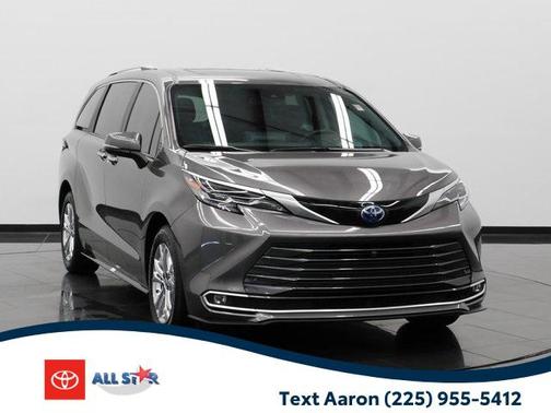 2024 Toyota Sienna Platinum 7 Passenger