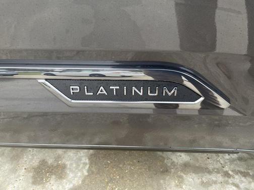 2025 Toyota Tundra Hybrid Platinum