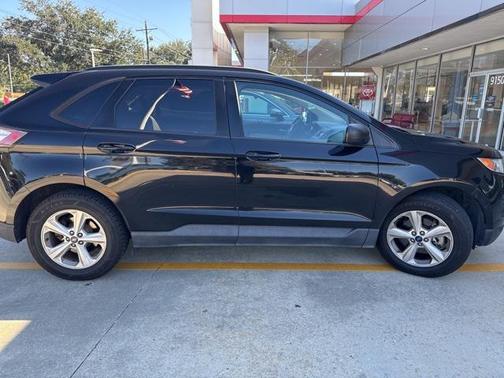 2018 Ford Edge SE