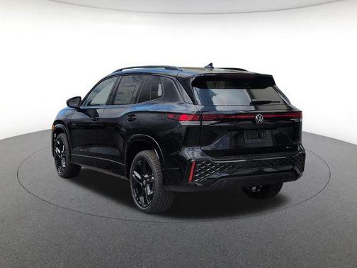 Deep Black 2026 Volkswagen Tiguan 2.0T SE R-Line Black 4MOTION
