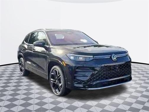 2025 Volkswagen Tiguan 2.0T SEL R-Line 4MOTION
