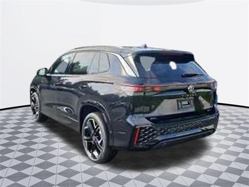 2025 Volkswagen Tiguan 2.0T SEL R-Line 4MOTION
