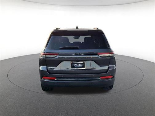 2022 Jeep Grand Cherokee Altitude