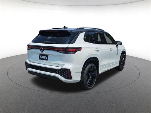 2025 Volkswagen Tiguan 2.0T SE R-Line Black 4MOTION