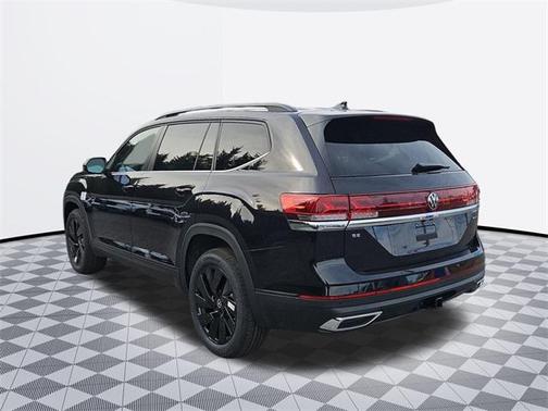 2025 Volkswagen Atlas 2.0T SE w/Technology 4MOTION