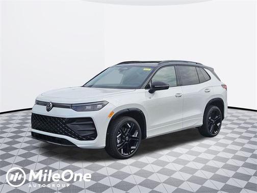 2025 Volkswagen Tiguan 2.0T SE R-Line Black 4MOTION