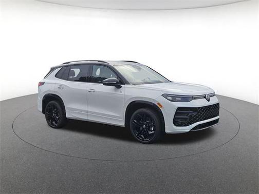 2025 Volkswagen Tiguan 2.0T SE R-Line Black 4MOTION