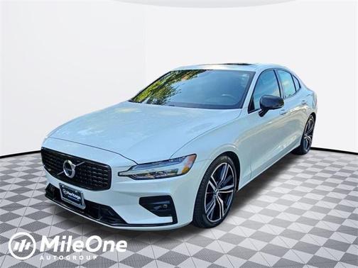 2021 Volvo S60 T5 R-Design