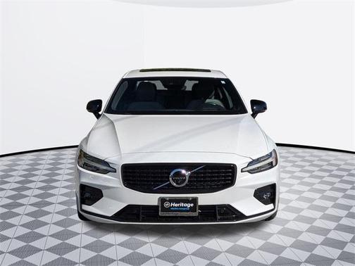 2021 Volvo S60 T5 R-Design