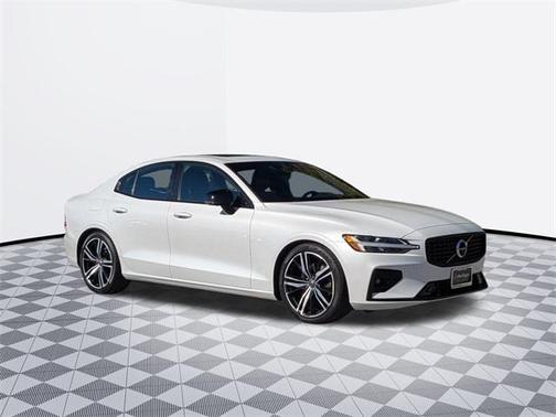 2021 Volvo S60 T5 R-Design