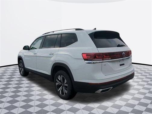 2025 Volkswagen Atlas 2.0T SE
