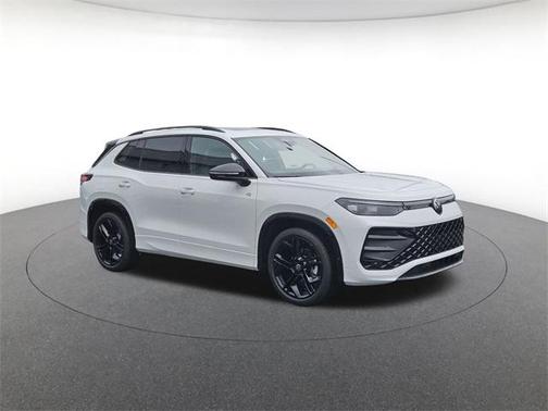 2025 Volkswagen Tiguan 2.0T SE R-Line Black