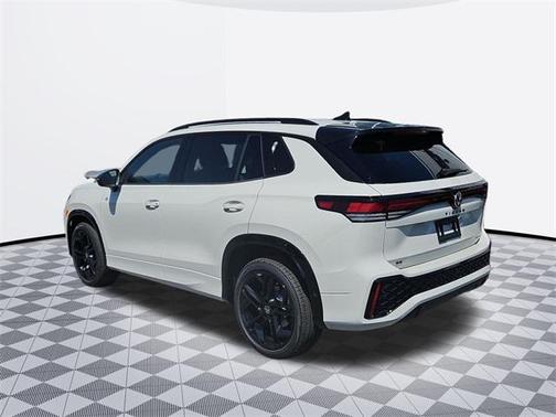 2025 Volkswagen Tiguan 2.0T SE R-Line Black 4MOTION
