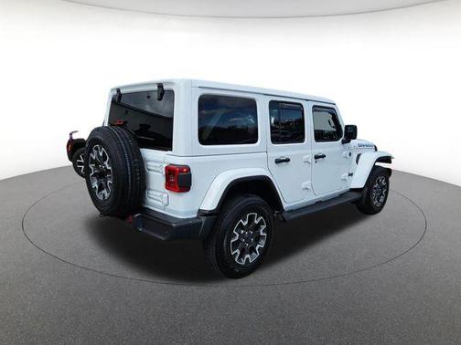 2026 Jeep Wrangler 4-Door Sahara 4x4