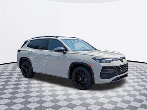 2025 Volkswagen Tiguan 2.0T SE R-Line Black 4MOTION