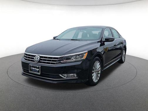 Black Uni 2016 Volkswagen Passat 1.8T SE