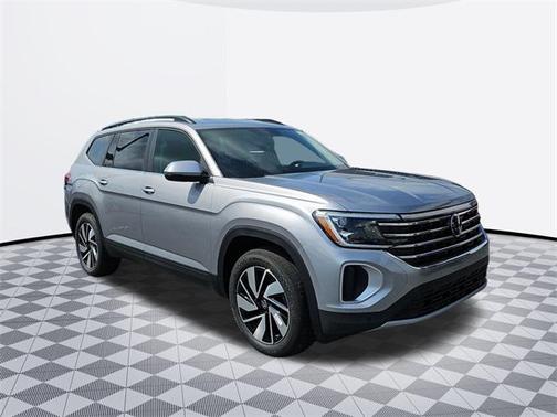 2025 Volkswagen Atlas 2.0T SE w/Technology 4MOTION
