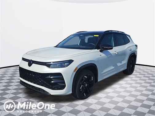 2025 Volkswagen Tiguan 2.0T SE R-Line Black 4MOTION