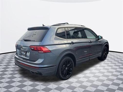 2022 Volkswagen Tiguan 2.0T SE R-Line Black 4MOTION
