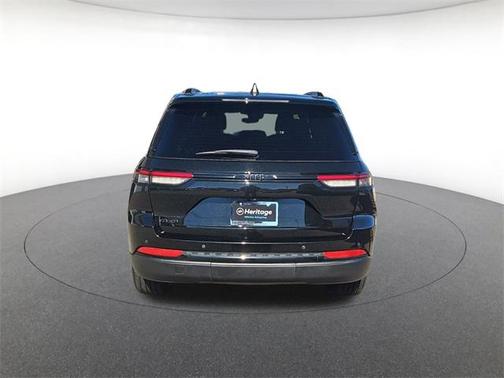 2022 Jeep Grand Cherokee Altitude