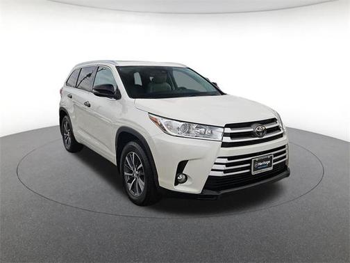 2017 Toyota Highlander SE