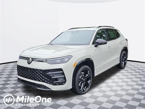 2025 Volkswagen Tiguan 2.0T SE R-Line Black 4MOTION