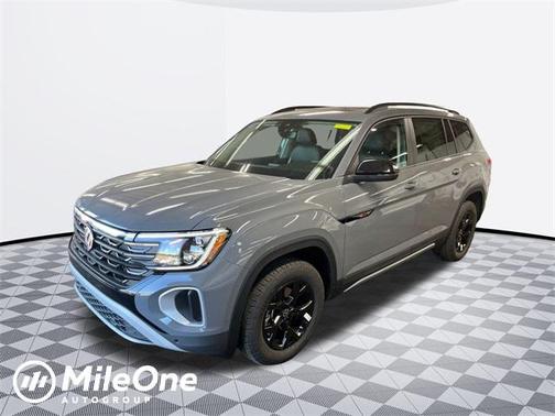 2025 Volkswagen Atlas 2.0T Peak Edition