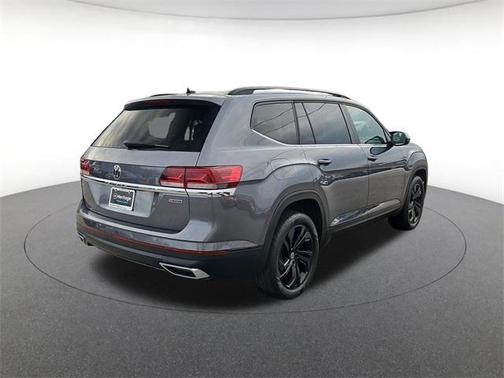 2022 Volkswagen Atlas 2.0T SE w/Technology 4MOTION