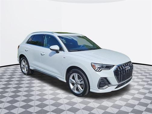 2020 Audi Q3 45 S line Premium Plus