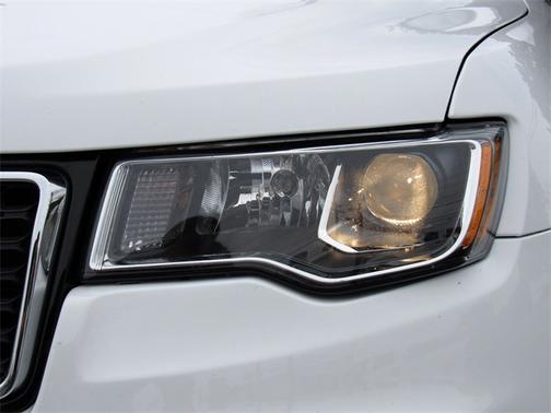 2018 Jeep Grand Cherokee Laredo E