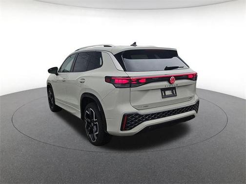 2026 Volkswagen Tiguan 2.0T SEL R-Line 4MOTION