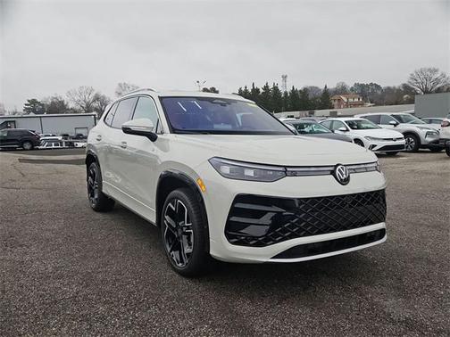 2026 Volkswagen Tiguan 2.0T SEL R-Line 4MOTION