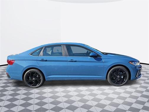 2025 Volkswagen Jetta 1.5T SE