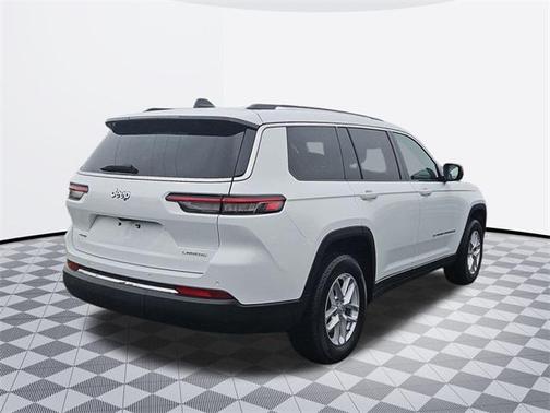 2023 Jeep Grand Cherokee L Laredo