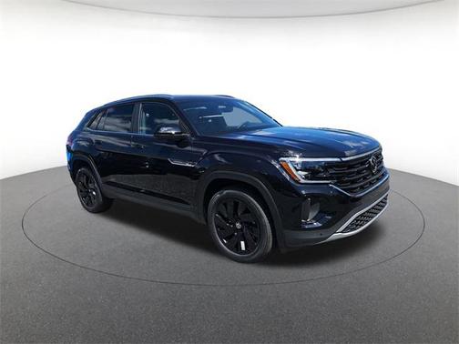 2026 Volkswagen Atlas Cross Sport 2.0T SE w/Technology 4MOTION