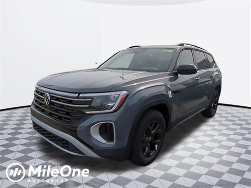 2025 Volkswagen Atlas 2.0T SE w/Technology 4MOTION