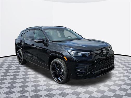 2025 Volkswagen Tiguan 2.0T SE R-Line Black 4MOTION