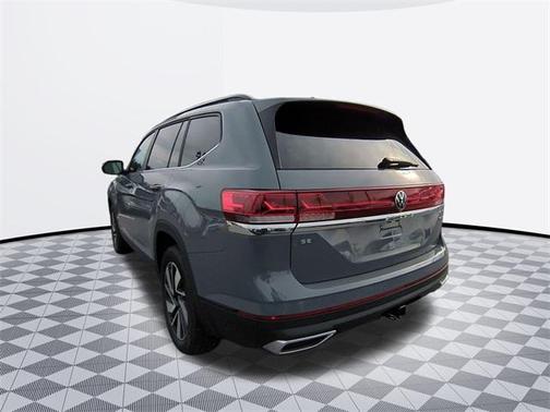 2025 Volkswagen Atlas 2.0T SE w/Technology 4MOTION