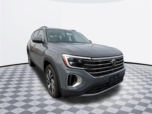 2025 Volkswagen Atlas 2.0T SE w/Technology 4MOTION