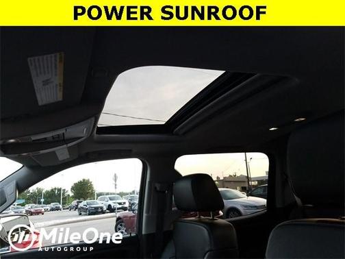 Photo 3 of 26 of 2016 Chevrolet Silverado 1500 LTZ