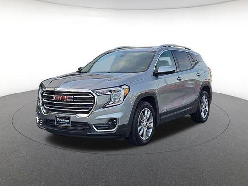 Sterling Metallic 2024 GMC Terrain SLT
