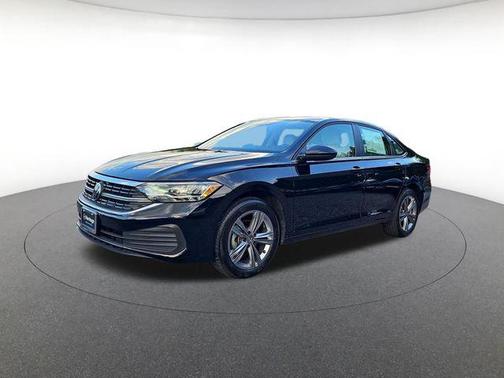 Deep Black Pearl 2023 Volkswagen Jetta 1.5T SE