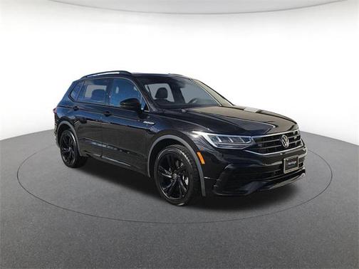 2023 Volkswagen Tiguan 2.0T SE R-Line Black
