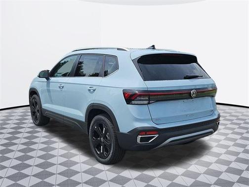 2025 Volkswagen Taos 1.5T SEL