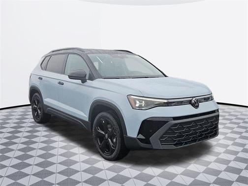 2025 Volkswagen Taos 1.5T SE Black