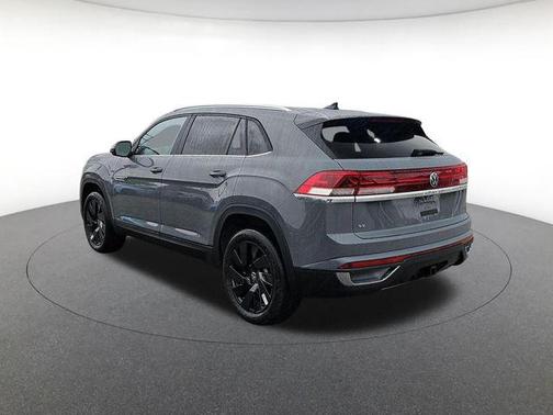 pure gray 2026 Volkswagen Atlas Cross Sport 2.0T SE w/Technology 4MOTION