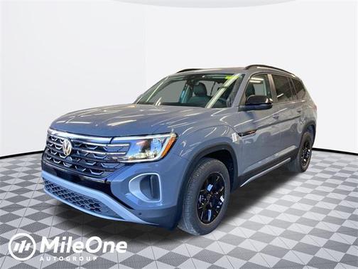 2025 Volkswagen Atlas 2.0T Peak Edition