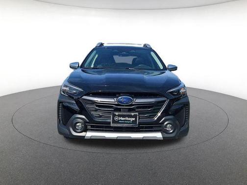 Crystal Black Silica 2023 Subaru Outback Touring XT