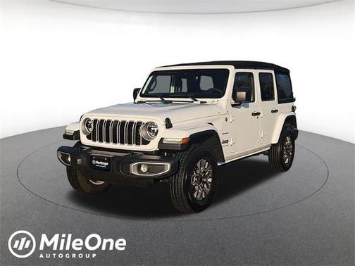2024 Jeep Wrangler 4-Door Sahara 4x4